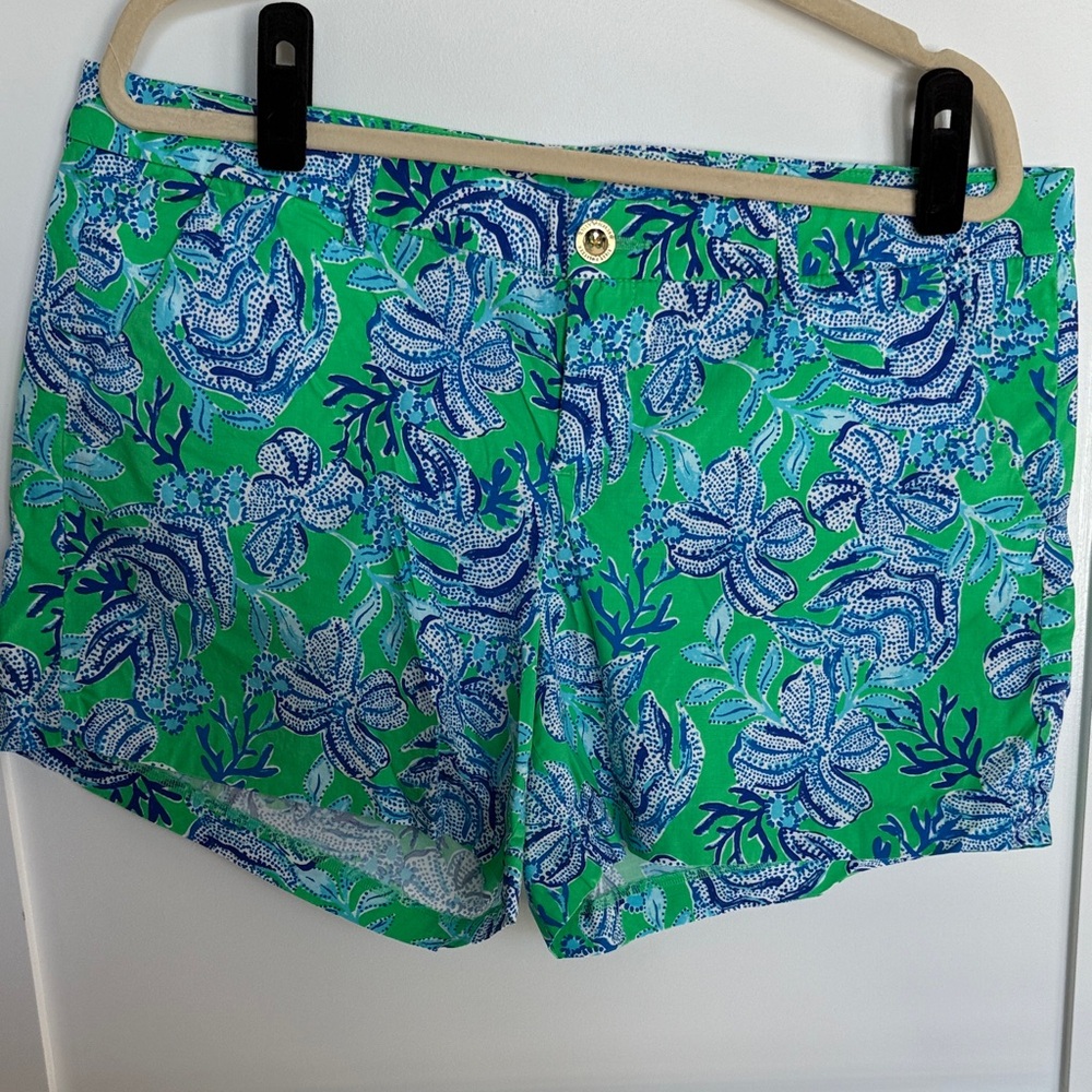 Lilly Pulitzer Vibrant Green and Blue Floral Shorts EUC size 14